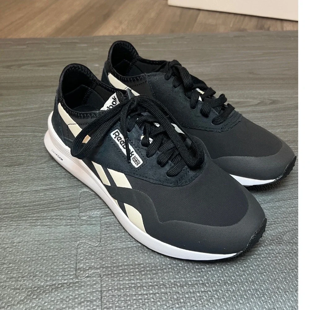 Reebok Royal‎ Dashonic 2 Womens Sneakers Black White Size 7